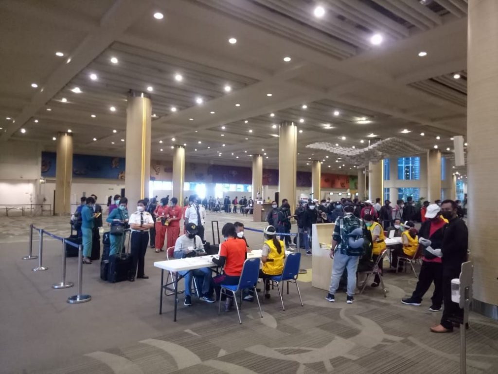 Pekerja migran Indonesia tiba di Bali, 9 April 2020. (Foto: dok. Istimewa)